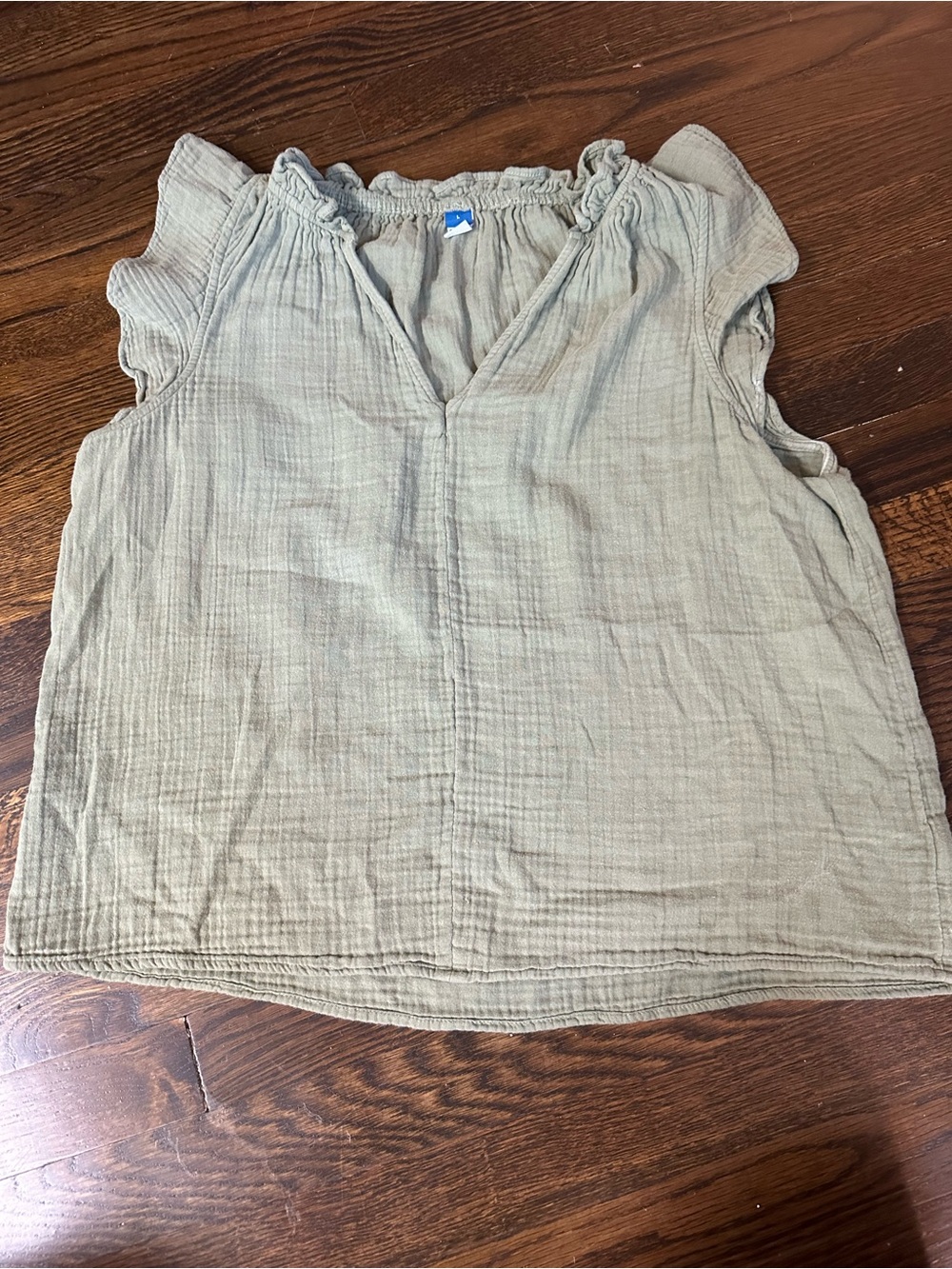 Old Navy Olive Green Crinkled V-Neck Cap Sleeve Top